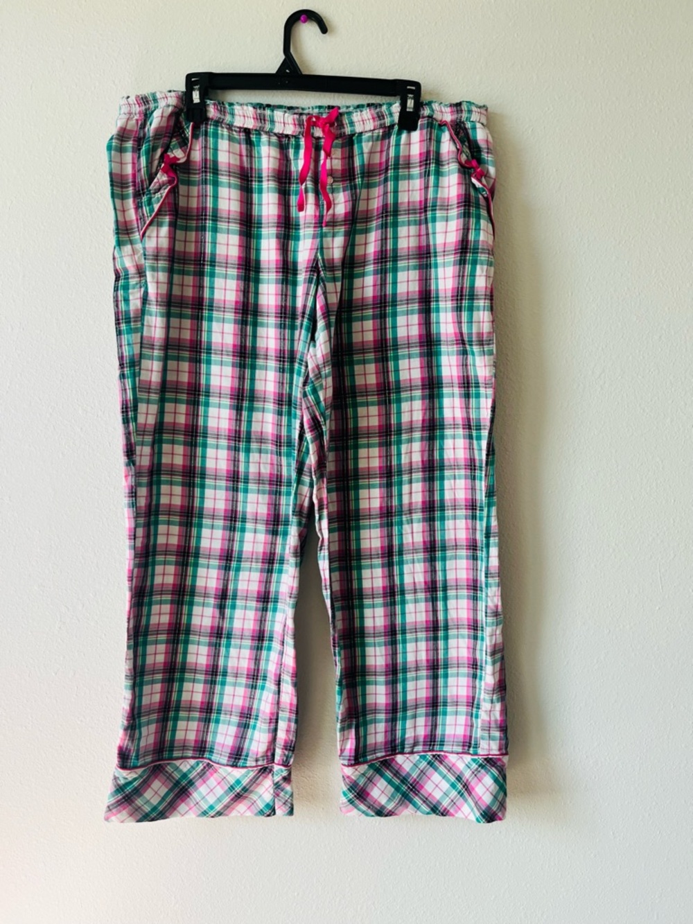 Victoria's Secret Pink, Green & White Plaid Pajama Pants